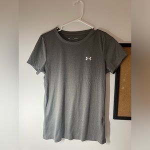 Grey Under armour T-Shirt